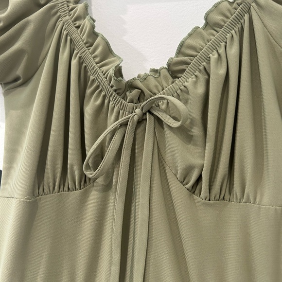 SMALL HEART & HEALS GREEN RUFFLE DRESS - Picture 5 of 8